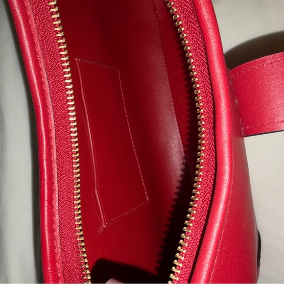 The Coach Originals Hamptons 2005 Glovetanned Crescent Hobo Bag - Picture 9 of 9